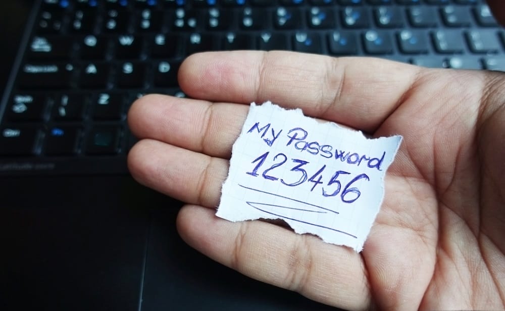 Quốc gia đầu tiên trên thế giới cấm dùng mật khẩu ''123456'' vì lo sợ bị hack